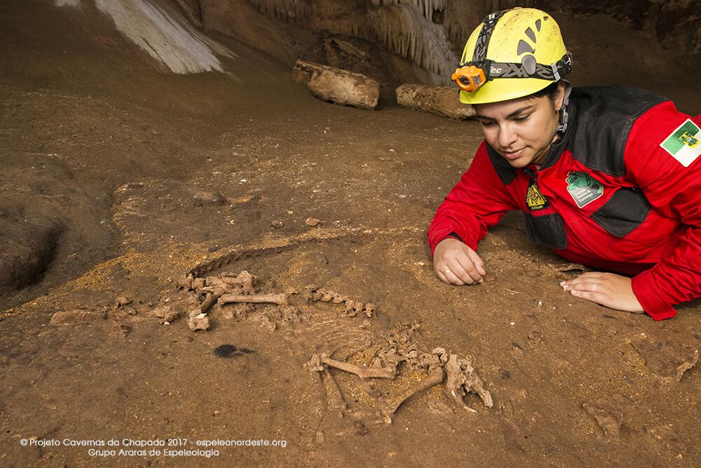 Cavernas também podem ser importantes fontes de conhecimento para a espeleologia. 
