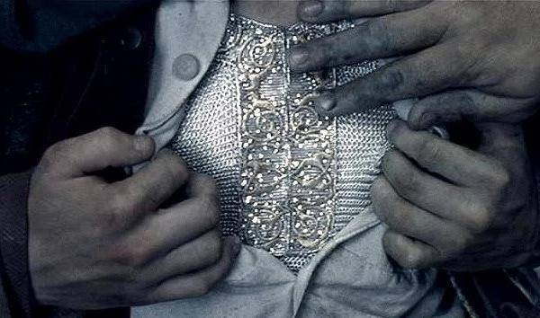 Malha de Mithril em O Senhor dos Anéis. Minério explorados pelos anões do filme – A Sociedade do Anel (2001)