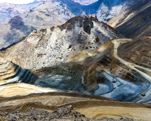 Mineração de cobre (Cu) no Chile. FONTE:Opetroleo